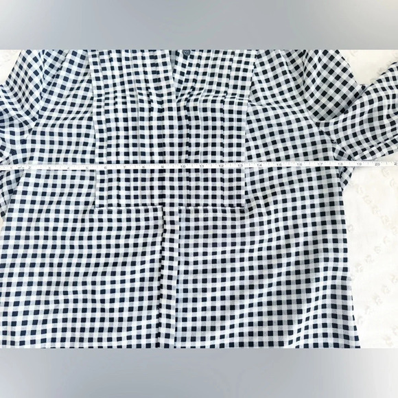 J. Crew Gingham Plaid Long Sleeve Blouse Size Small Black White Pleated Office - Picture 8 of 11
